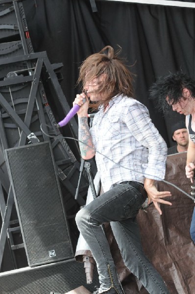 Greeley Estates on the Hurley Stage, Warped Tour, Verizon Wireless Amphithe