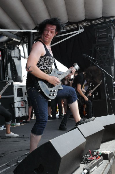 Greeley Estates on the Hurley Stage, Warped Tour, Verizon Wireless Amphithe