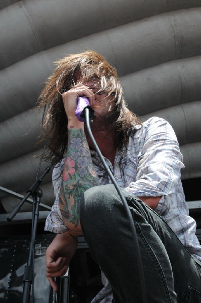 Greeley Estates on the Hurley Stage, Warped Tour, Verizon Wireless Amphithe