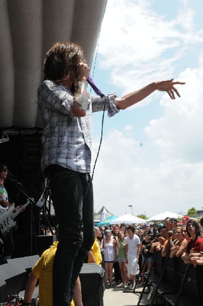 Greeley Estates on the Hurley Stage, Warped Tour, Verizon Wireless Amphithe