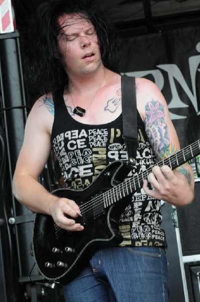 Greeley Estates on the Hurley Stage, Warped Tour, Verizon Wireless Amphithe