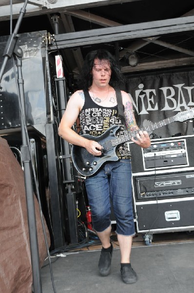 Greeley Estates on the Hurley Stage, Warped Tour, Verizon Wireless Amphithe