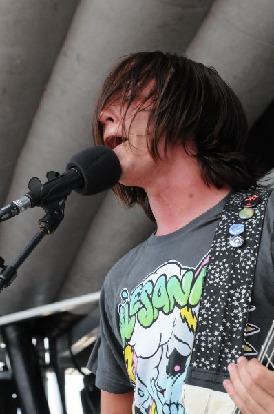 Greeley Estates on the Hurley Stage, Warped Tour, Verizon Wireless Amphithe