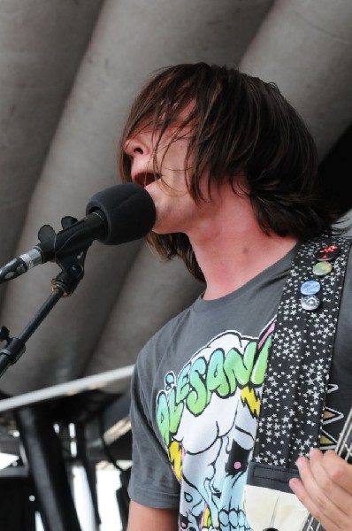 Greeley Estates on the Hurley Stage, Warped Tour, Verizon Wireless Amphithe