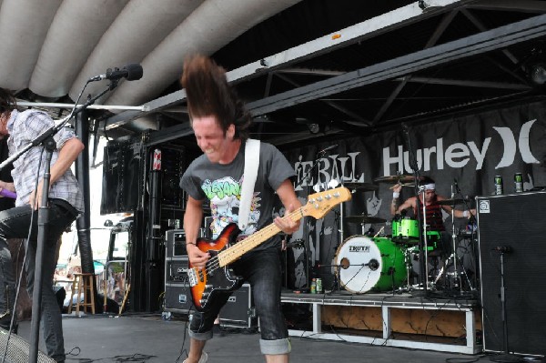 Greeley Estates on the Hurley Stage, Warped Tour, Verizon Wireless Amphithe