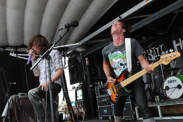 Greeley Estates on the Hurley Stage, Warped Tour, Verizon Wireless Amphithe