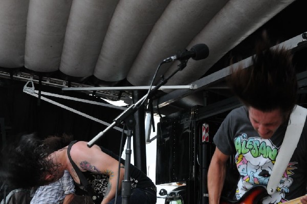 Greeley Estates on the Hurley Stage, Warped Tour, Verizon Wireless Amphithe