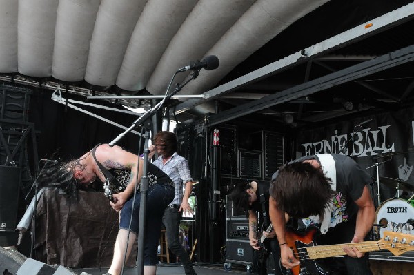 Greeley Estates on the Hurley Stage, Warped Tour, Verizon Wireless Amphithe