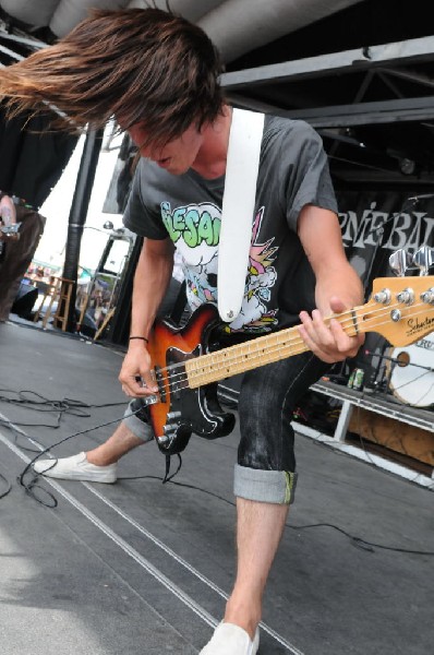 Greeley Estates on the Hurley Stage, Warped Tour, Verizon Wireless Amphithe