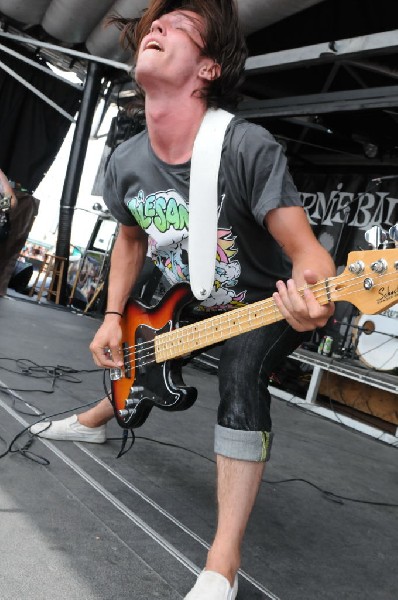 Greeley Estates on the Hurley Stage, Warped Tour, Verizon Wireless Amphithe