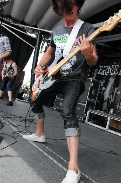 Greeley Estates on the Hurley Stage, Warped Tour, Verizon Wireless Amphithe