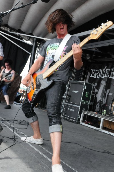 Greeley Estates on the Hurley Stage, Warped Tour, Verizon Wireless Amphithe