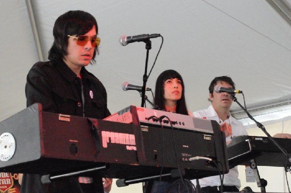 Phenomenal Handclap Band at IODA Party, Emo's Annex, SXSW 2009