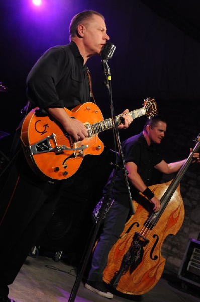 Reverend Horton Heat at Stubb's BarBQ, Austin, Texas 06/10/10 - photo by Je