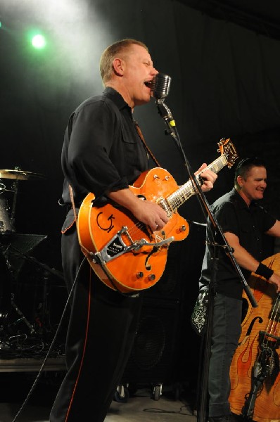 Reverend Horton Heat at Stubb's BarBQ, Austin, Texas 06/10/10 - photo by Je