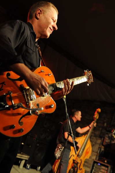 Reverend Horton Heat at Stubb's BarBQ, Austin, Texas 06/10/10 - photo by Je