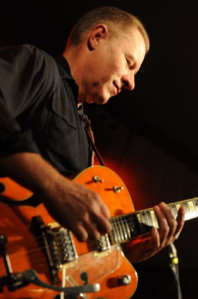 Reverend Horton Heat at Stubb's BarBQ, Austin, Texas 06/10/10 - photo by Je