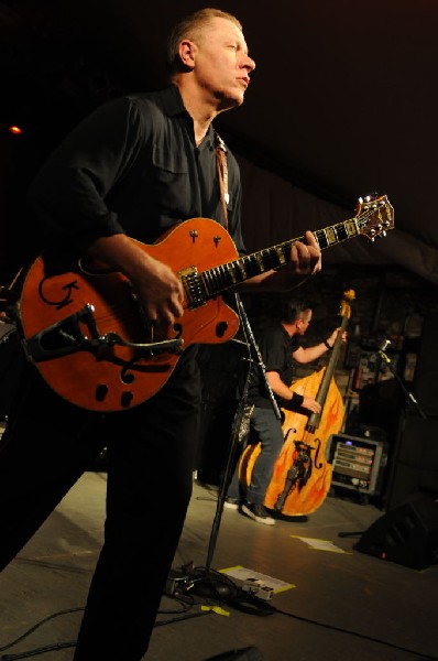 Reverend Horton Heat at Stubb's BarBQ, Austin, Texas 06/10/10 - photo by Je