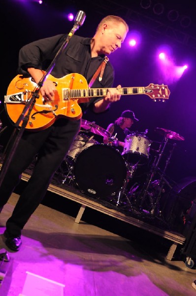 Reverend Horton Heat at Stubb's BarBQ, Austin, Texas 06/10/10 - photo by Je