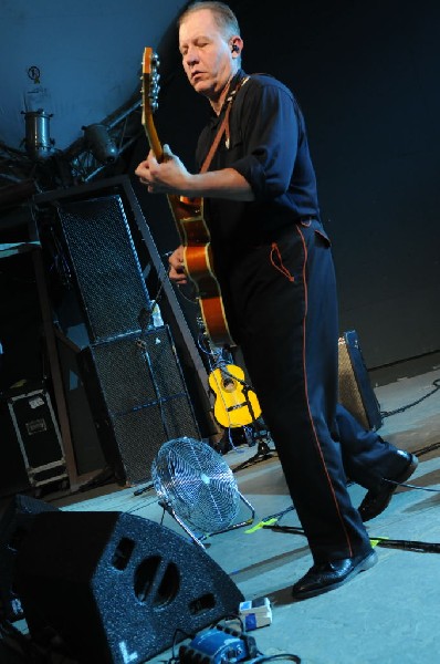 Reverend Horton Heat at Stubb's BarBQ, Austin, Texas 06/10/10 - photo by Je