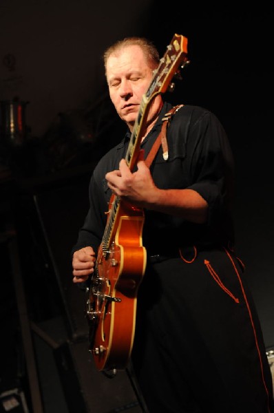 Reverend Horton Heat at Stubb's BarBQ, Austin, Texas 06/10/10 - photo by Je
