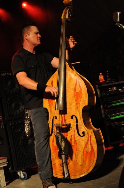 Reverend Horton Heat at Stubb's BarBQ, Austin, Texas 06/10/10 - photo by Je