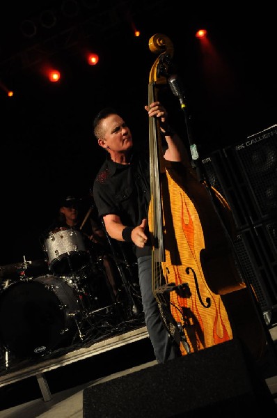 Reverend Horton Heat at Stubb's BarBQ, Austin, Texas 06/10/10 - photo by Je