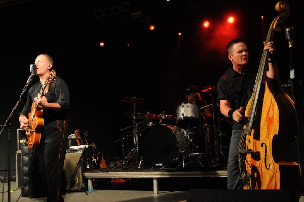 Reverend Horton Heat at Stubb's BarBQ, Austin, Texas 06/10/10 - photo by Je