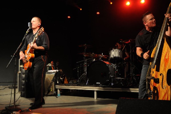 Reverend Horton Heat at Stubb's BarBQ, Austin, Texas 06/10/10 - photo by Je