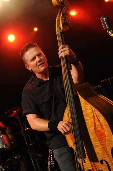 Reverend Horton Heat at Stubb's BarBQ, Austin, Texas 06/10/10 - photo by Je