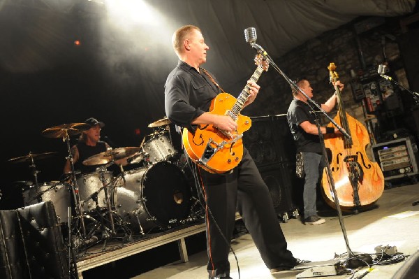 Reverend Horton Heat at Stubb's BarBQ, Austin, Texas 06/10/10 - photo by Je