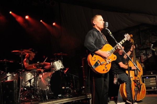 Reverend Horton Heat at Stubb's BarBQ, Austin, Texas 06/10/10 - photo by Je