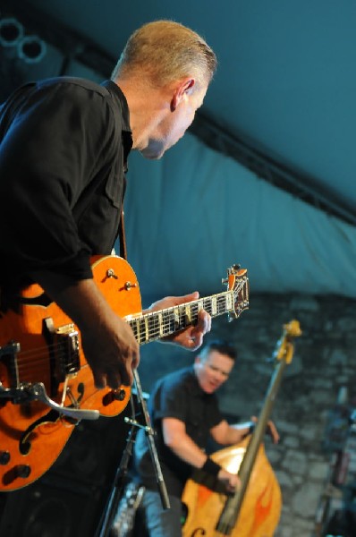 Reverend Horton Heat at Stubb's BarBQ, Austin, Texas 06/10/10 - photo by Je