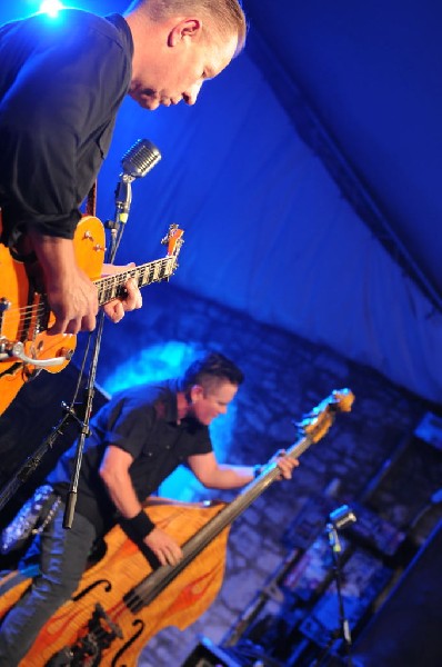 Reverend Horton Heat at Stubb's BarBQ, Austin, Texas 06/10/10 - photo by Je