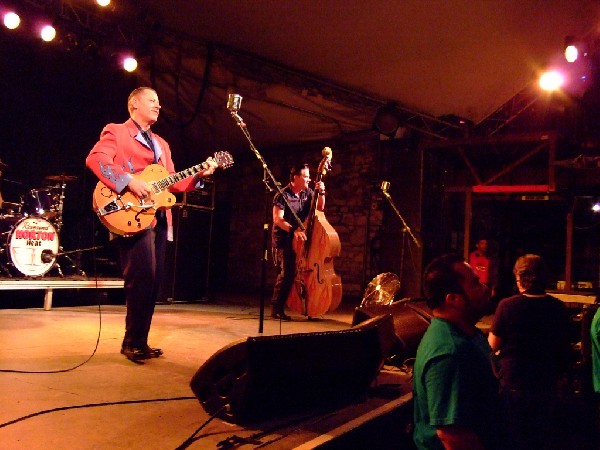 The Reverend Horton Heat at Stubbs BarBQ, Austin, Tx