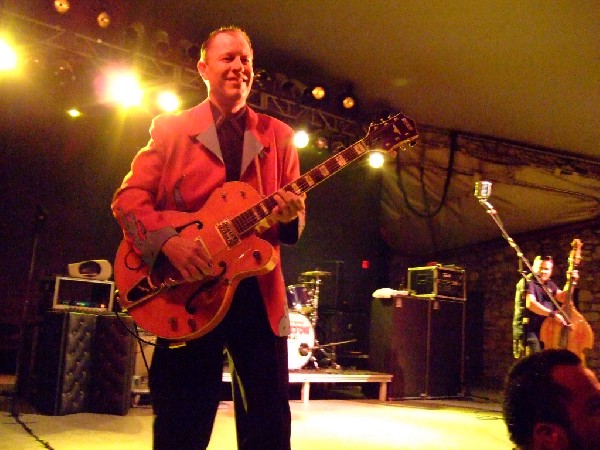 The Reverend Horton Heat at Stubbs BarBQ, Austin, Tx