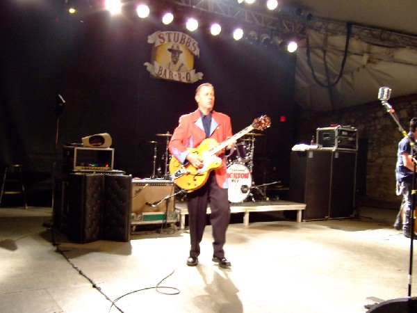 The Reverend Horton Heat at Stubbs BarBQ, Austin, Tx