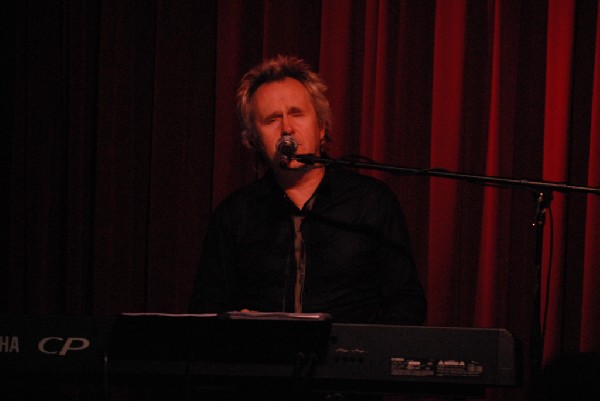 Howard Jones and Robin "The Itch" Boult at the Cactus Cafe, Austi