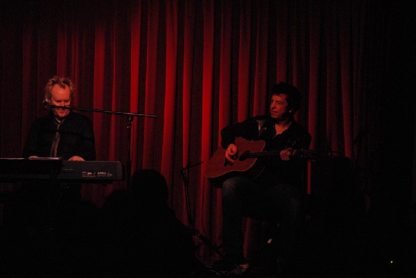 Howard Jones and Robin "The Itch" Boult at the Cactus Cafe, Austi