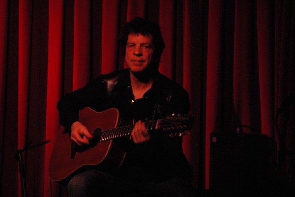 Howard Jones and Robin "The Itch" Boult at the Cactus Cafe, Austi