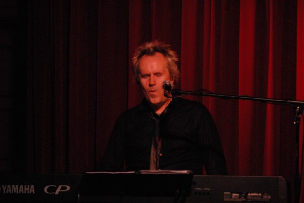 Howard Jones and Robin "The Itch" Boult at the Cactus Cafe, Austi