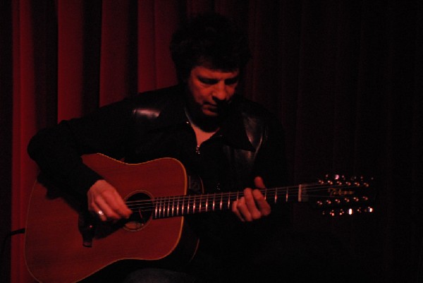 Howard Jones and Robin "The Itch" Boult at the Cactus Cafe, Austi