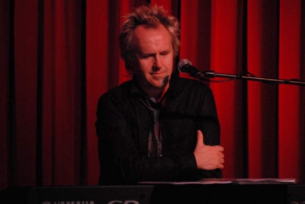 Howard Jones and Robin "The Itch" Boult at the Cactus Cafe, Austi