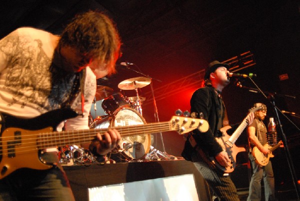 Hurt at La Zona Rosa, Austin, Texas