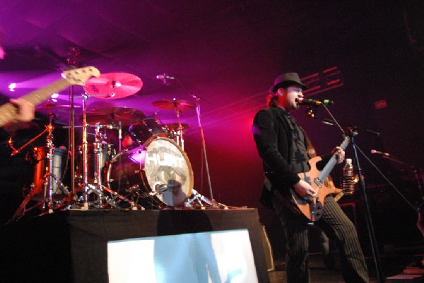 Hurt at La Zona Rosa, Austin, Texas