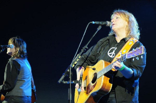 Indigo Girls at Stubb's BarBQ, SXSW 2009, Austin, Texas