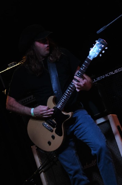 Hellape�o at Rock City Icehouse, Austin, Texas