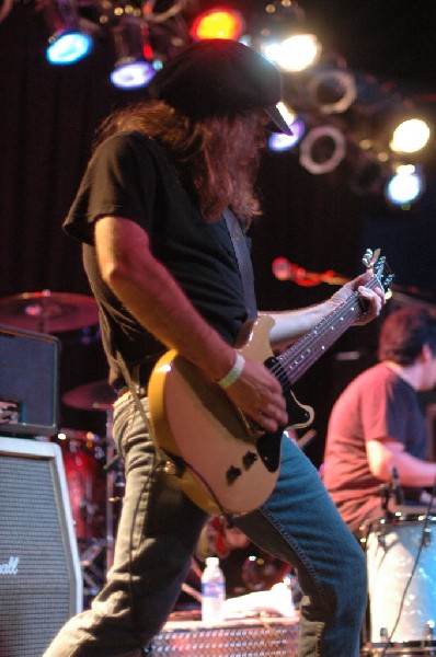 Hellape�o at Rock City Icehouse, Austin, Texas