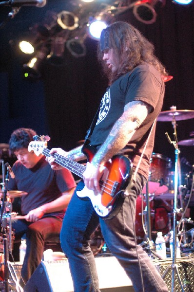 Hellape�o at Rock City Icehouse, Austin, Texas