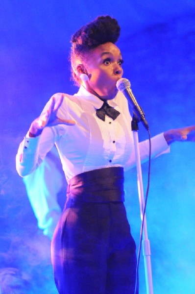 Janelle Monae at Stubb's BarBQ, SXSW 2009, Austin, Texas